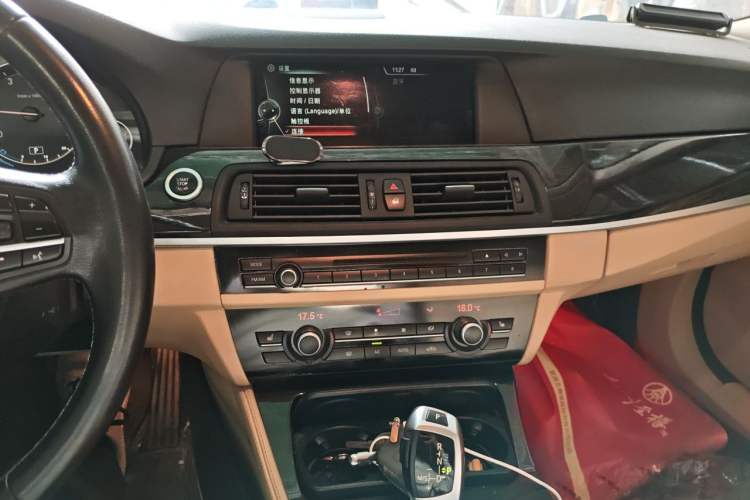 Used BMW 5 Series 2013 530Li Leading Model Audio And AC Panel