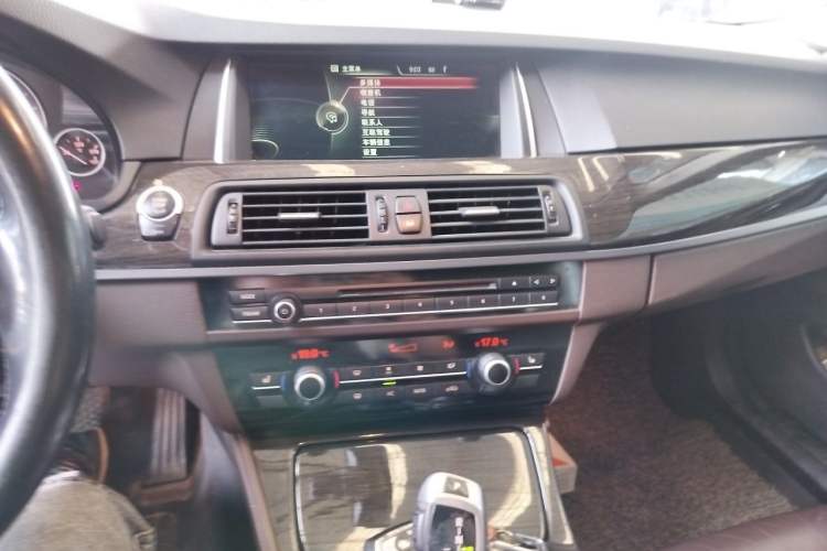 Used BMW 5 Series 2013 525Li Leading Model Audio And AC Panel