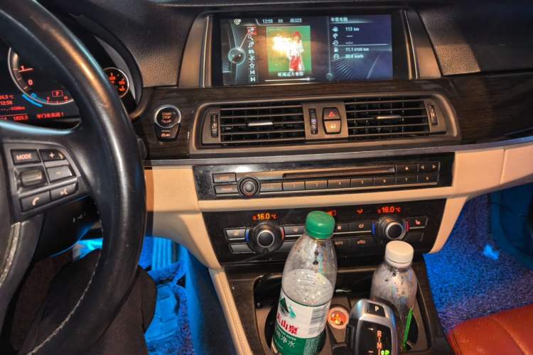 Used BMW 5 Series 2013 525Li Zhuole Edition Audio And AC Panel