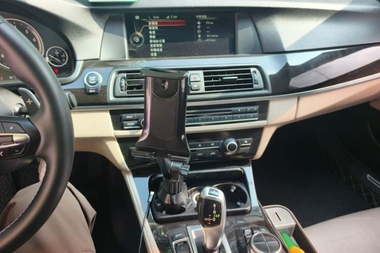 Used BMW 5 Series 2013 525Li Luxury Model Audio And AC Panel