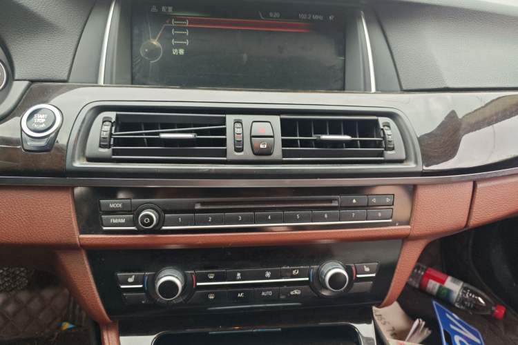 Used BMW 5 Series 2013 530Li Leading Model Audio And AC Panel