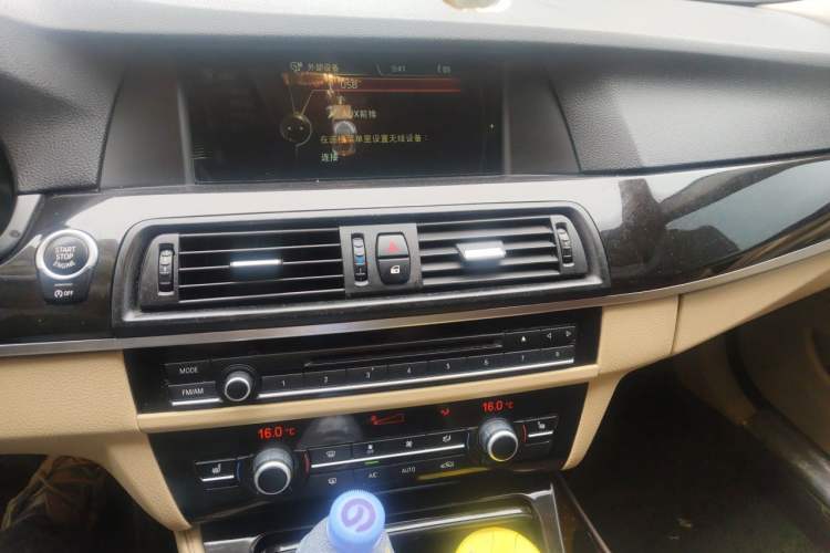 Used BMW 5 Series 2013 525Li Luxury Model Audio And AC Panel