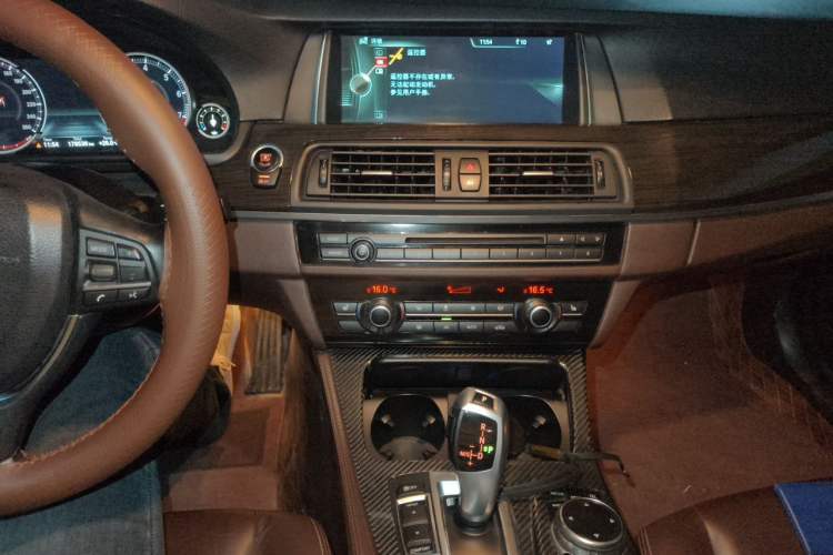 Used BMW 5 Series 2013 525Li Leading Model Audio And AC Panel