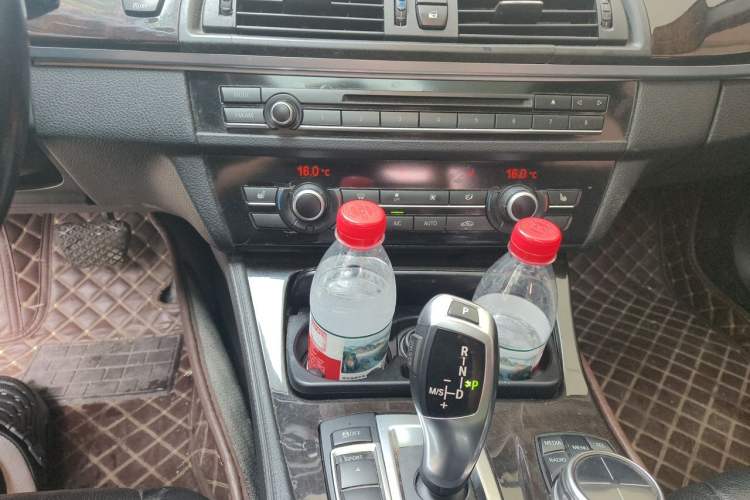 Used BMW 5 Series 2013 525Li Luxury Model Audio And AC Panel