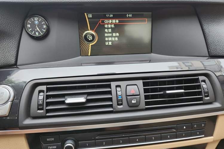 Used BMW 5 Series 2013 520Li Elegant Edition Audio And AC Panel