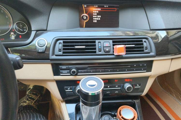 Used BMW 5 Series 2013 525Li Leading Model Audio And AC Panel