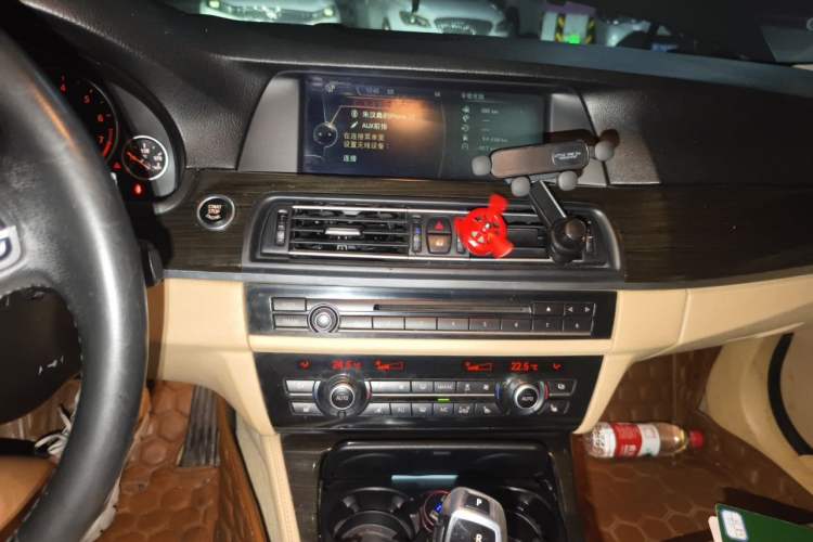 Used BMW 5 Series 2013 530Li Luxury Model Audio And AC Panel