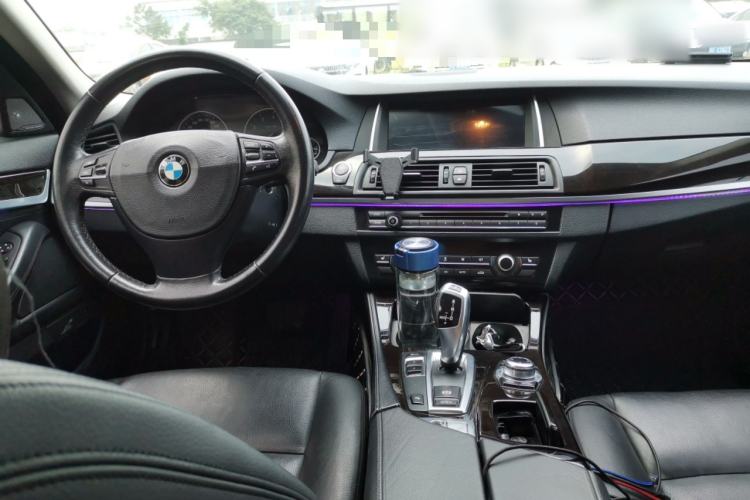 Used BMW 5 Series 2013 525Li Leading Model Center Console