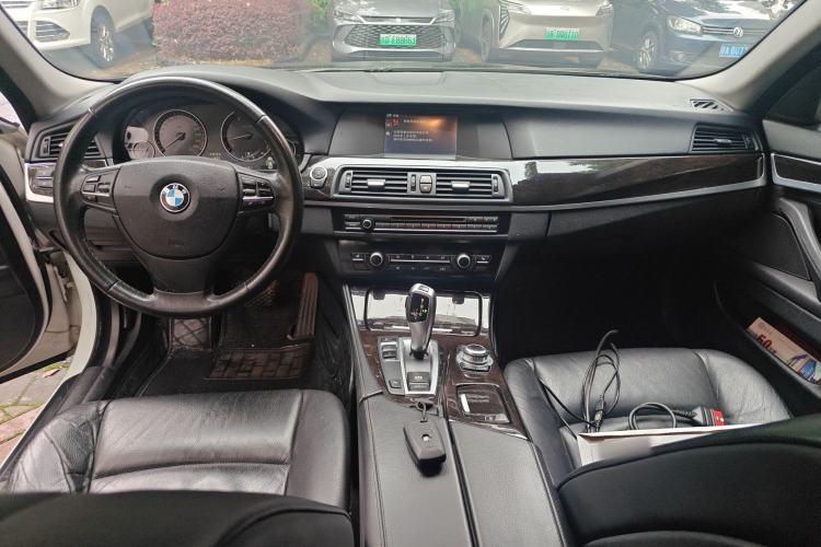 Used BMW 5 Series 2013 525Li Leading Model Center Console