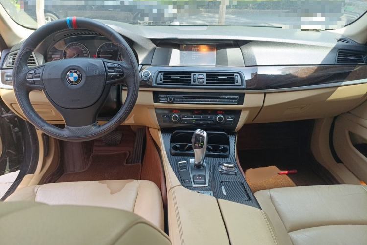 Used BMW 5 Series 2013 525Li Leading Model Center Console