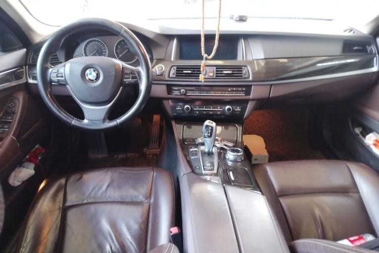 Used BMW 5 Series 2013 525Li Leading Model Center Console