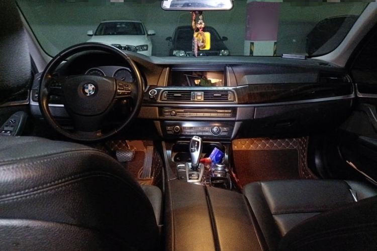 Used BMW 5 Series 2013 525Li Leading Model Center Console