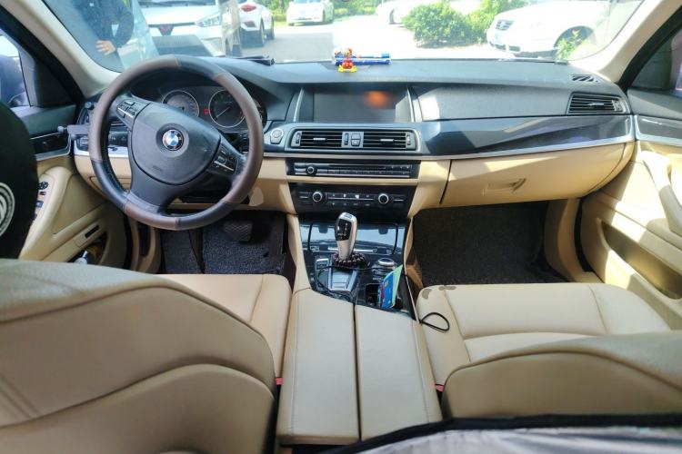 Used BMW 5 Series 2013 520Li Elegant Edition Center Console