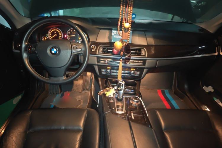 Used BMW 5 Series 2013 525Li Leading Model Center Console