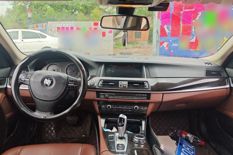 Used BMW 5 Series 2013 530Li Leading Model Center Console