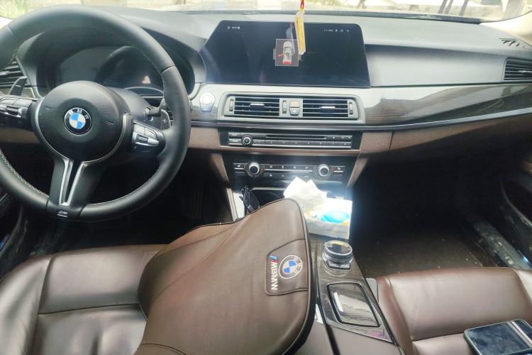 Used BMW 5 Series 2013 525Li Leading Model Center Console