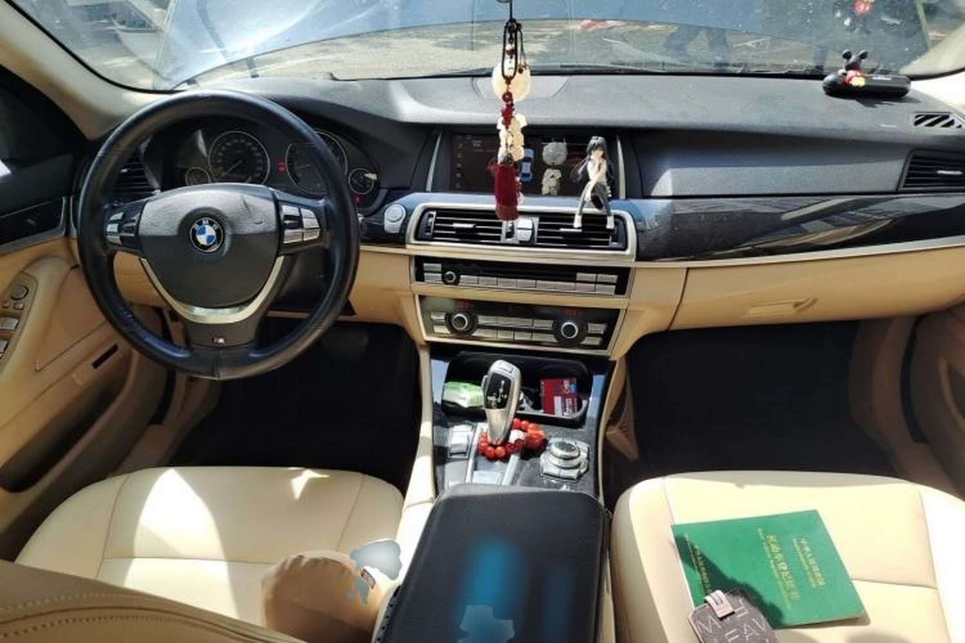 Used BMW 5 Series 2013 520Li Elegant Edition Center Console
