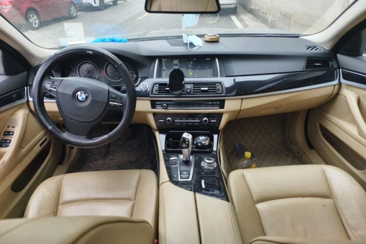Used BMW 5 Series 2013 520Li Elegant Edition Center Console