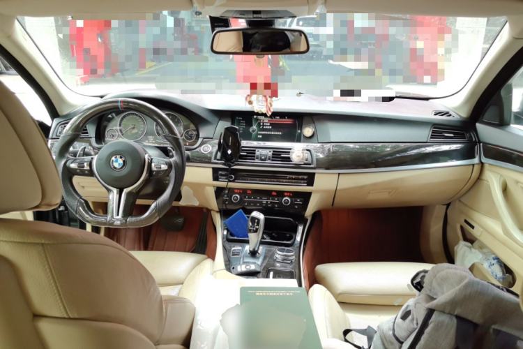 Used BMW 5 Series 2013 530Li Luxury Model Center Console