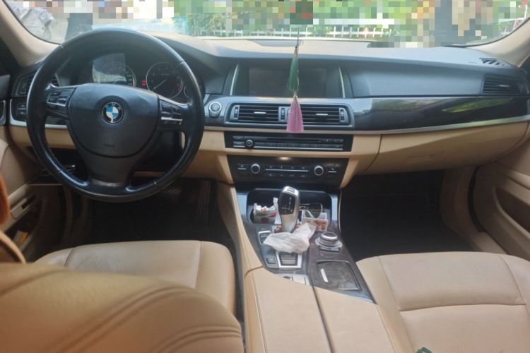 Used BMW 5 Series 2013 525Li Leading Model Center Console