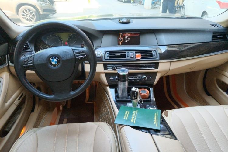Used BMW 5 Series 2013 525Li Leading Model Center Console