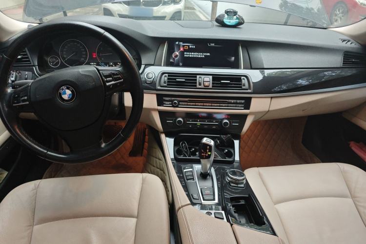 Used BMW 5 Series 2013 520Li Elegant Edition Center Console