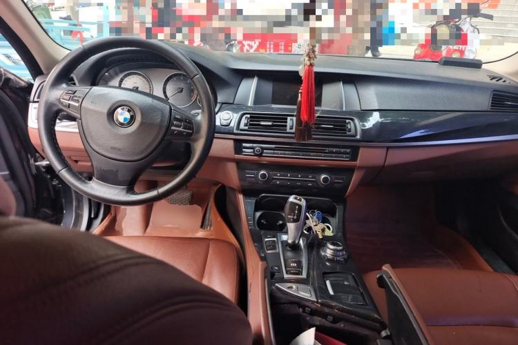 Used BMW 5 Series 2013 520Li Elegant Edition Center Console