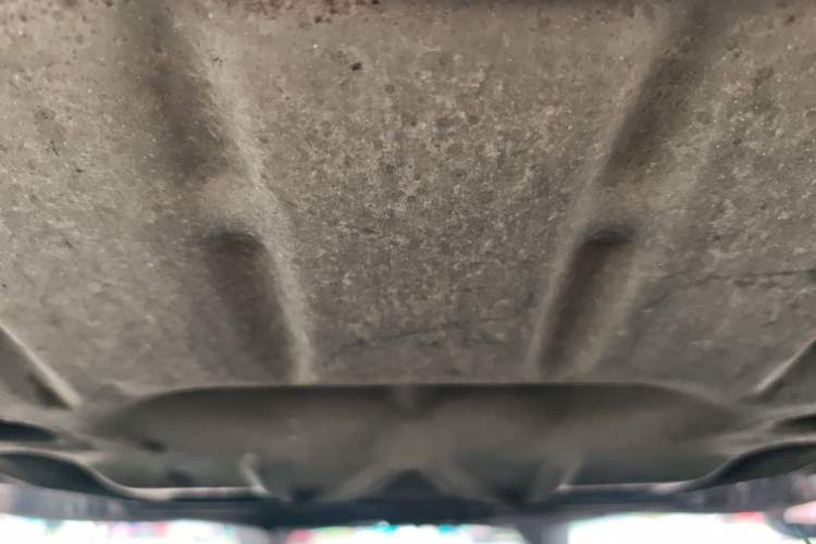 Used BMW 5 Series 2013 530Li Leading Model Chassis Front