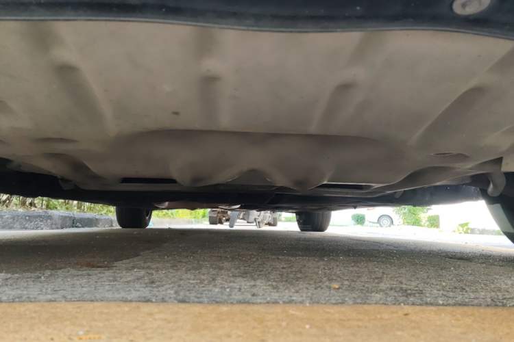 Used BMW 5 Series 2013 525Li Leading Model Chassis Front