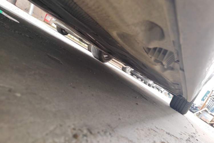 Used BMW 5 Series 2013 520Li Elegant Edition Chassis Front Left