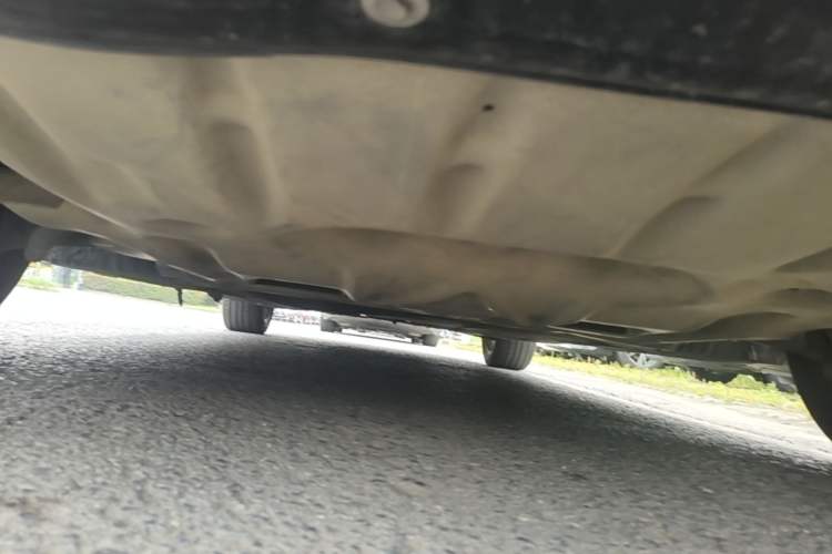 Used BMW 5 Series 2013 530Li Leading Model Chassis Front