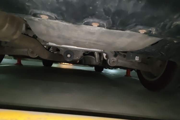 Used BMW 5 Series 2013 525Li Luxury Model Chassis Rear