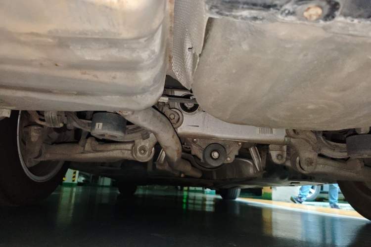 Used BMW 5 Series 2013 520Li Elegant Edition Chassis Rear