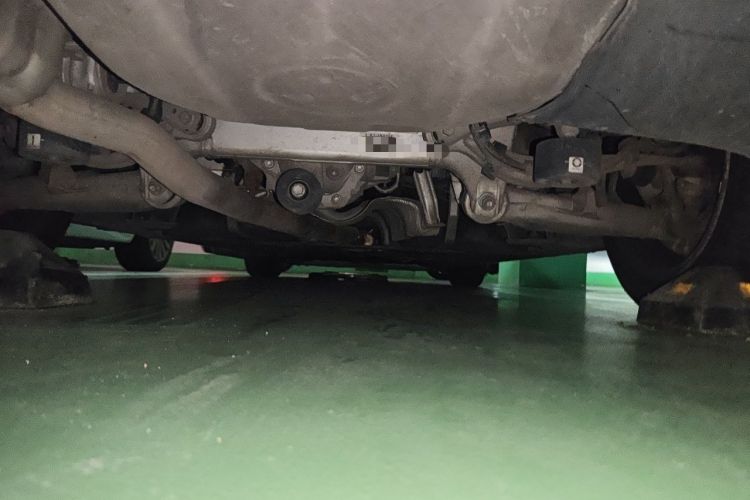 Used BMW 5 Series 2013 525Li Leading Model Chassis Rear