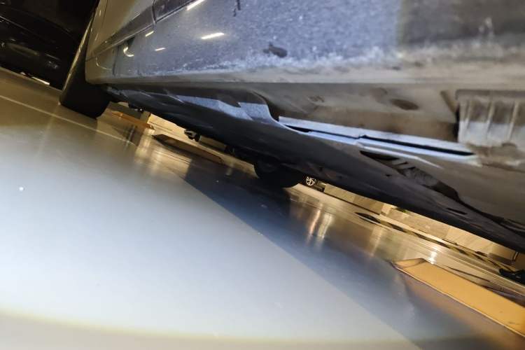 Used BMW 5 Series 2013 530Li Leading Model Chassis Rear Left