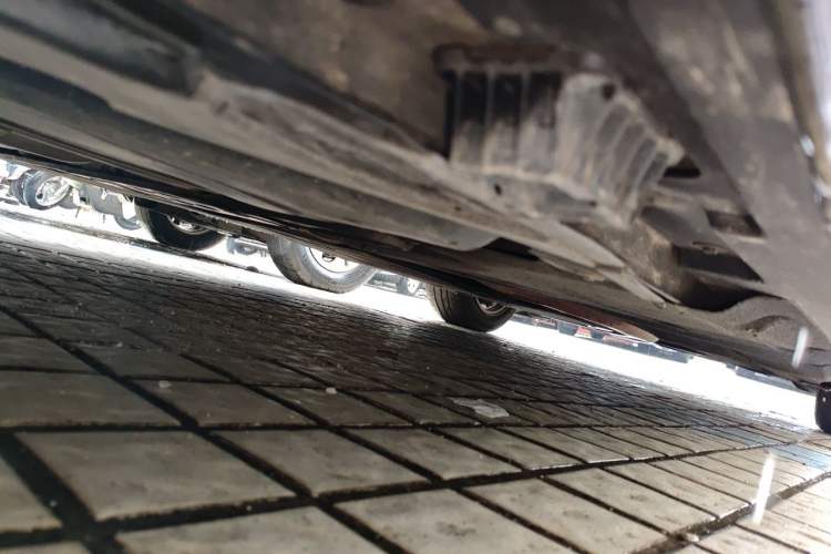 Used BMW 5 Series 2013 525Li Luxury Model Chassis Rear Right