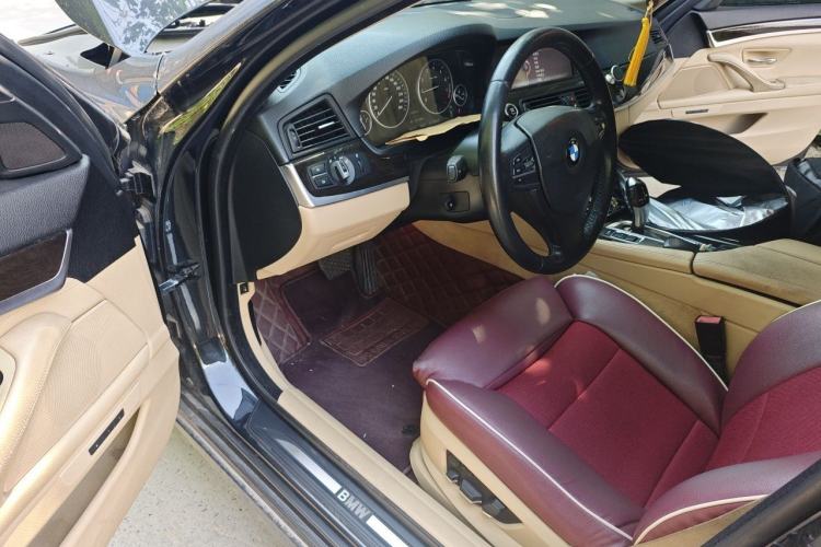 Used BMW 5 Series 2013 528i xDrive Luxury Edition Driver Seat