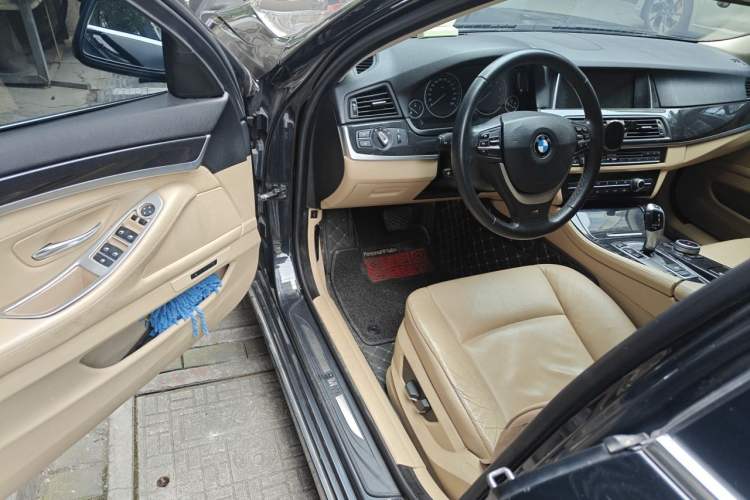 Used BMW 5 Series 2013 520Li Elegant Edition Driver Seat
