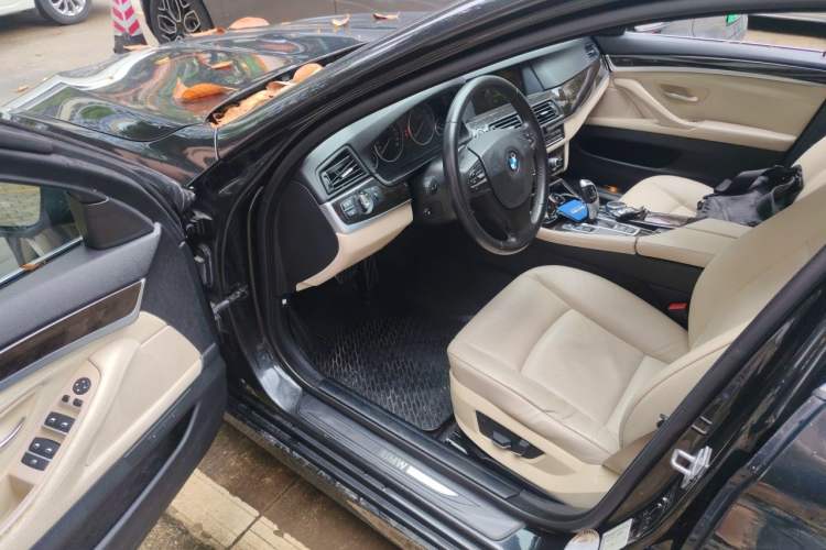 Used BMW 5 Series 2013 525Li Luxury Model Driver Seat