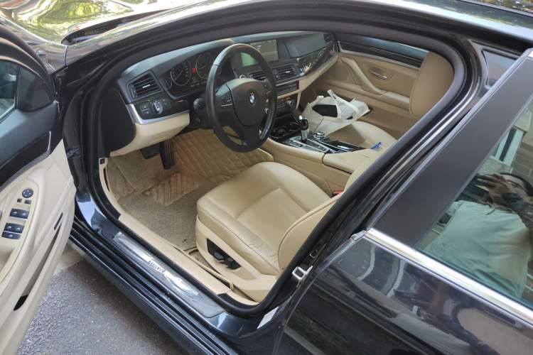Used BMW 5 Series 2013 530Li Leading Model Driver Seat