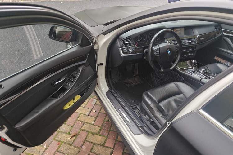 Used BMW 5 Series 2013 525Li Leading Model Driver Seat