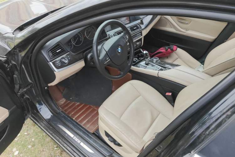 Used BMW 5 Series 2013 530Li Leading Model Driver Seat