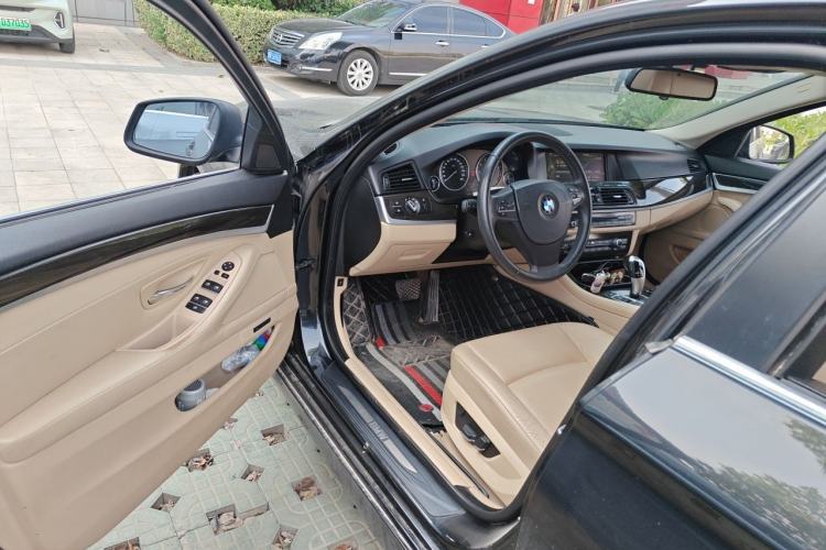 Used BMW 5 Series 2013 530Li Leading Model Driver Seat