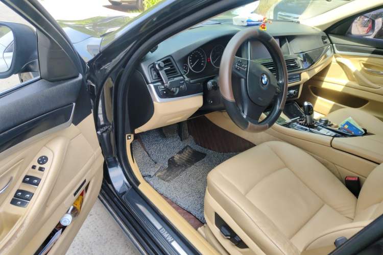 Used BMW 5 Series 2013 520Li Elegant Edition Driver Seat