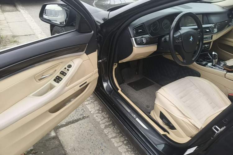 Used BMW 5 Series 2013 530Li Leading Model Driver Seat