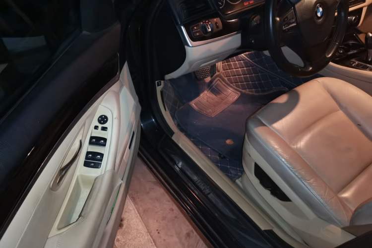 Used BMW 5 Series 2013 525Li Leading Model Driver Seat