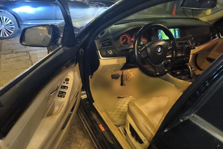 Used BMW 5 Series 2013 535Li Leading Model Driver Seat
