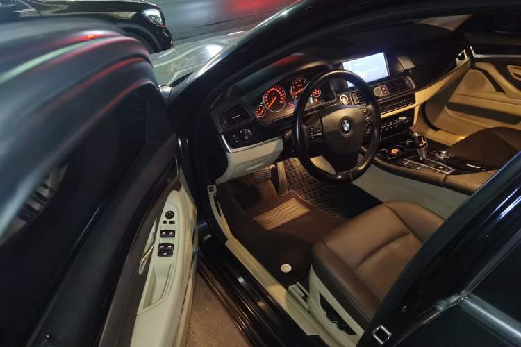 Used BMW 5 Series 2013 520Li Elegant Edition Driver Seat