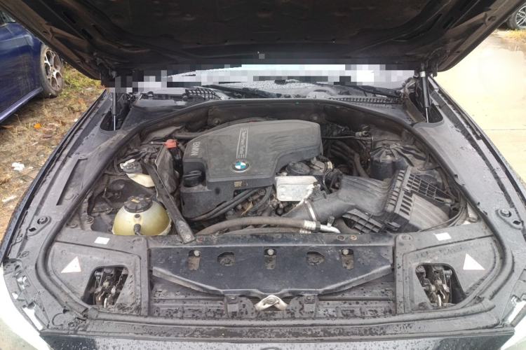 Used BMW 5 Series 2013 520Li Elegant Edition Engine Bay