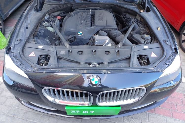 Used BMW 5 Series 2013 535Li Leading Model Engine Bay